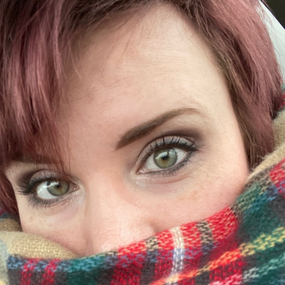 Meet your Posher, Sarah - Picture 1 of 1